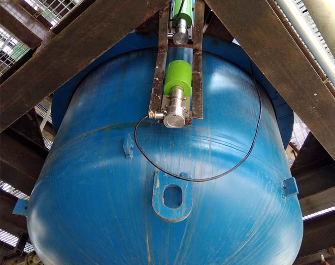 Na-22放射性儀表搪玻璃水解反應器安裝現(xiàn)場(圖1)