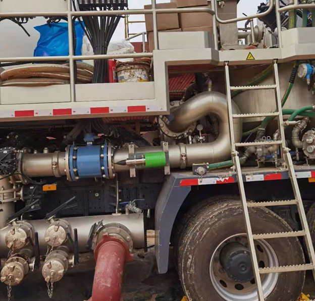 Na-22放射性儀表安裝在混砂車測量礦漿密度案例(圖2) Na-22放射性儀表安裝在混砂車測量礦漿密度案例(圖2)