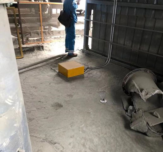 利馬克31A1水泥熟料庫(kù)安裝現(xiàn)場(chǎng)案例(圖2) 利馬克31A1水泥熟料庫(kù)安裝現(xiàn)場(chǎng)案例(圖2)